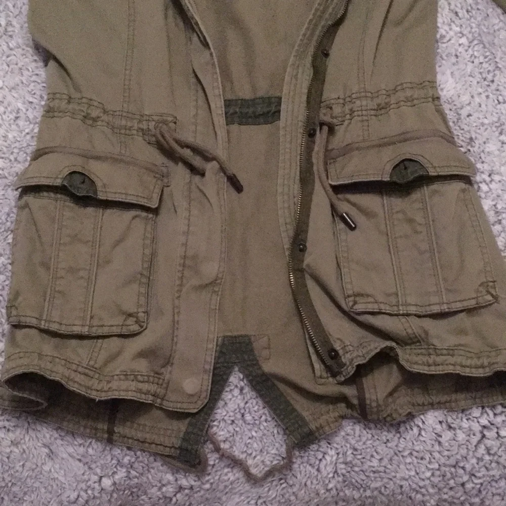 A&F green hooded utility jacket - Picture 5 of 7